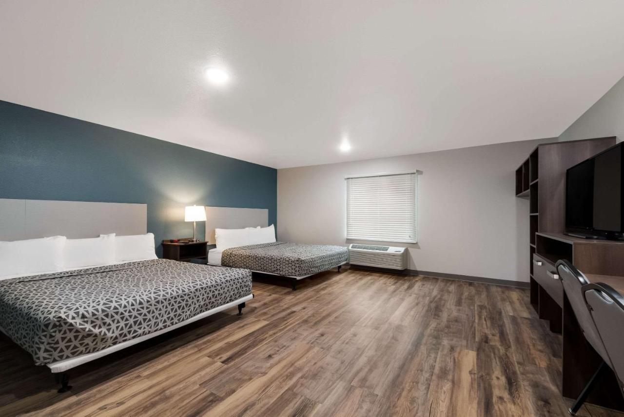 Woodspring Suites San Antonio Utsa - Medical Center Exterior photo